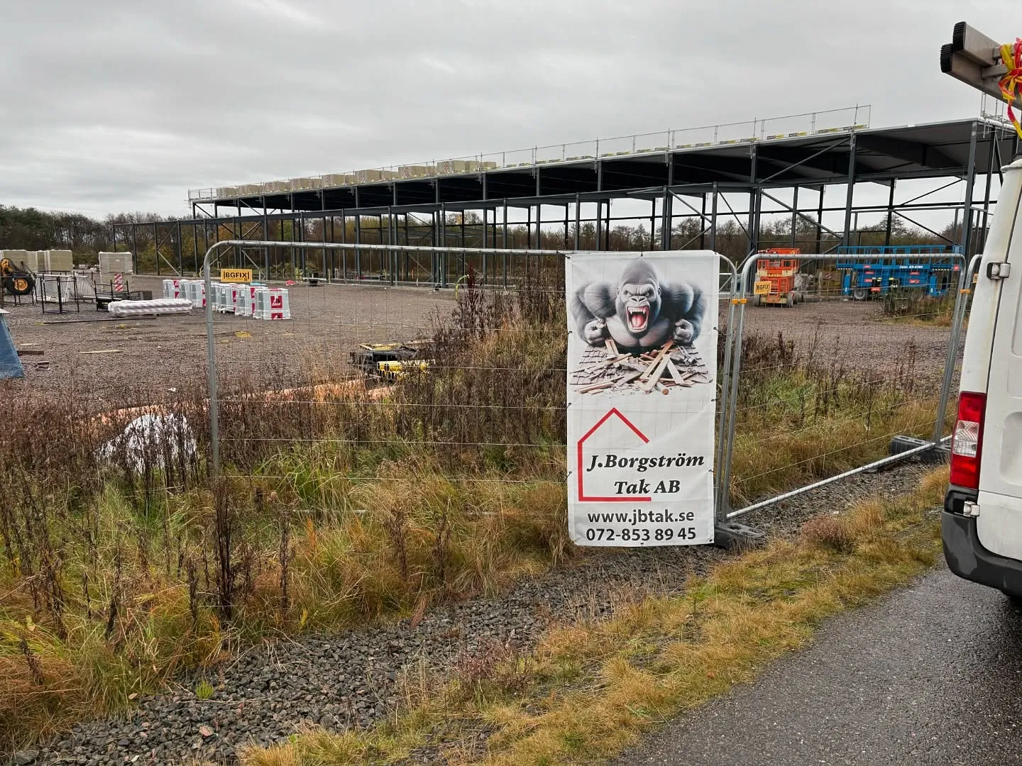 Bild från arbete med J. Borgström Tak AB i Oxie hos Takläggare
